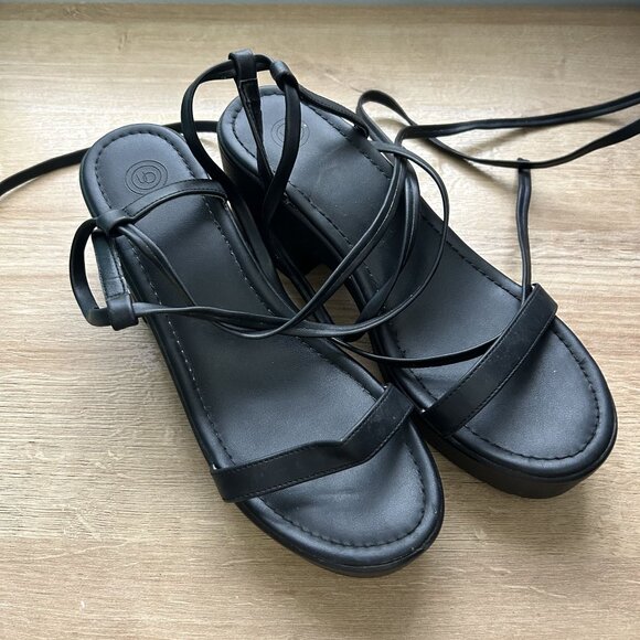 Urban Outfitters Shoes - Urban Outfitters Claire Strappy Lace-Up Ankle Strap Sandals Women's Size 9